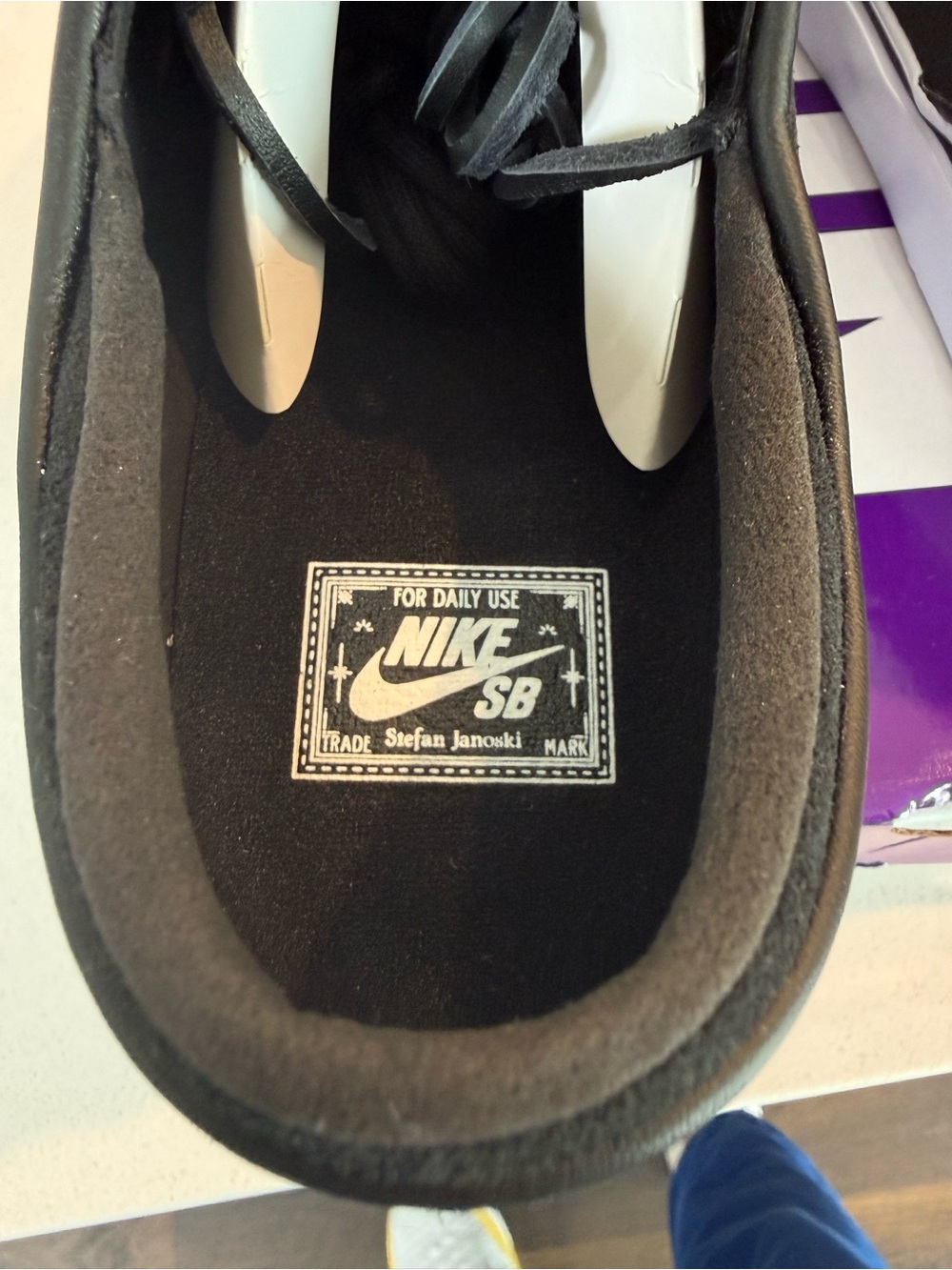 Nike SB Zoom Janoski OG+ Black Suede Low-Top Loafers White Size 9 Men/10.5 Women - Picture 9 of 10